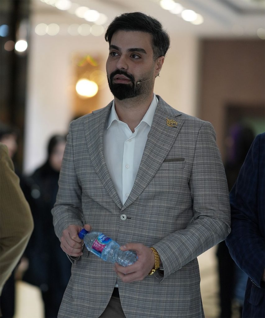 دکتر ماکان اریا پارسا در سخنرانی کارآفرینان موفق