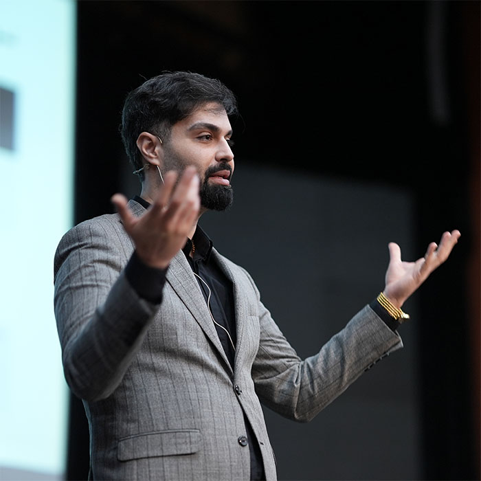 دکتر ماکان آریا پارسا در سخرانی پارس پندار نهاد