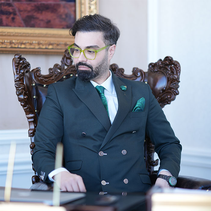 دکتر ماکان آریا پارسا کارآفرین موفق