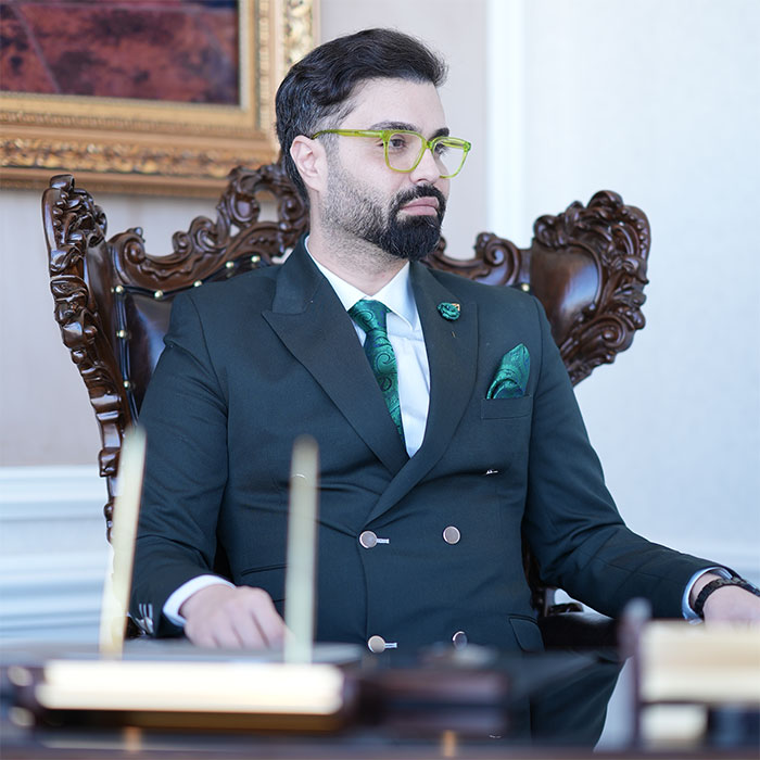 ماکان آریا پارسا یکی از برترین و موفق ترین کارآفرینان جوان کشور