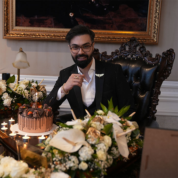 دکتر ماکان آریا پارسا کارآفرین موفق