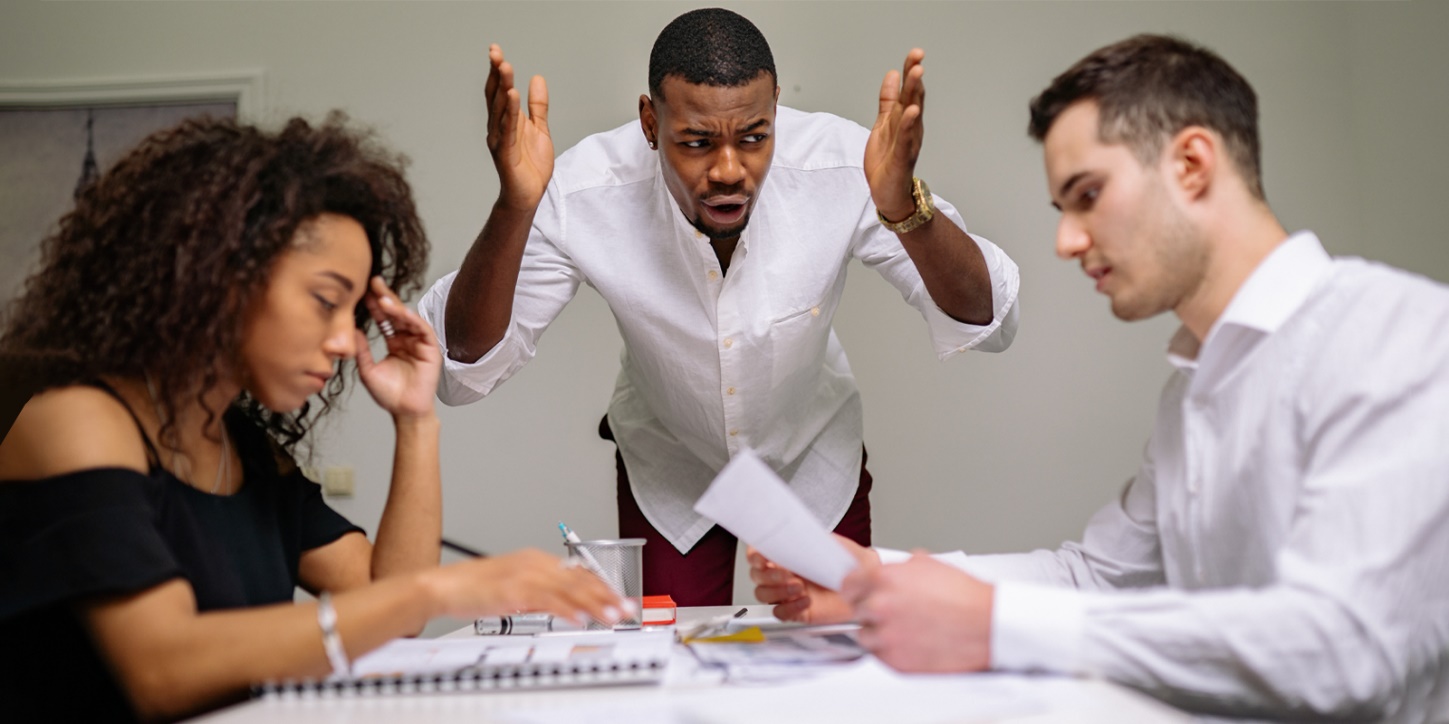 حل اختلاف بین کارمندان حل اختلاف بین کارمندان